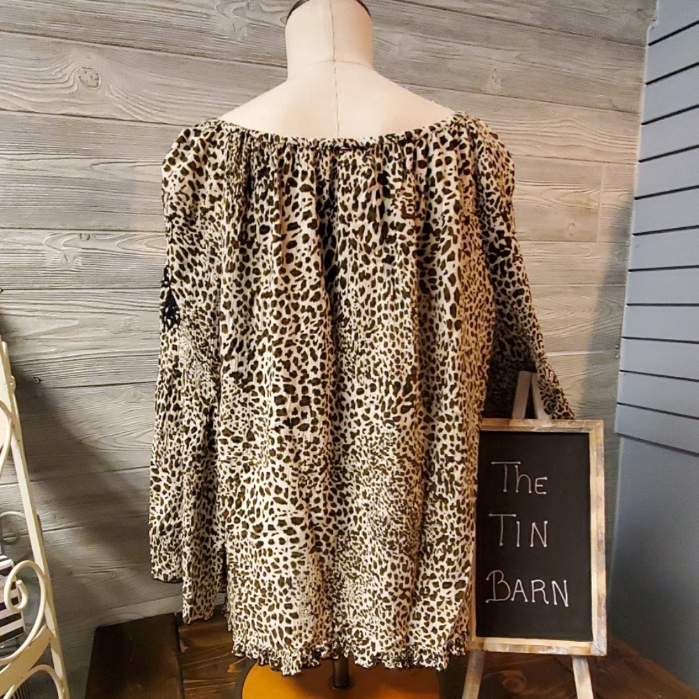 Leopard Top - Picture 4 of 6